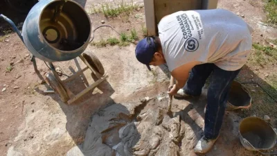 ¿Cuántos sueldos mínimos se necesitan para construir una casa en Santa Fe?