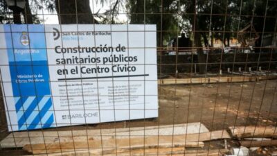 El municipio de Bariloche devolvió los fondos solicitados a Nación y el Centro Cívico seguirá sin baños públicos