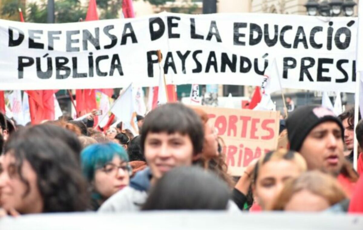 Uruguay: paro de docentes y estudiantes contra el ajuste en educación