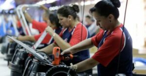 Brasil reducirá la semana laboral a cuatro días a partir de noviembre