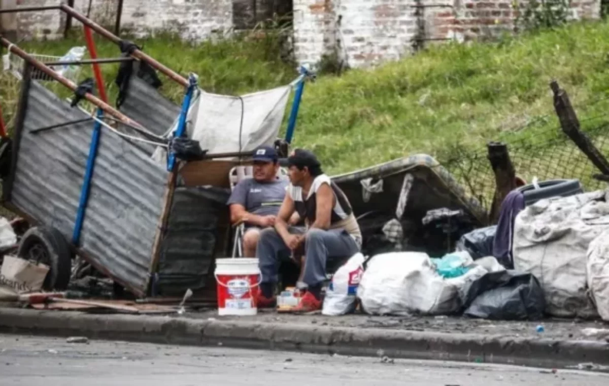 Un estudio confirmó que la pobreza en Argentina subió al 43% en la primera mitad de este año