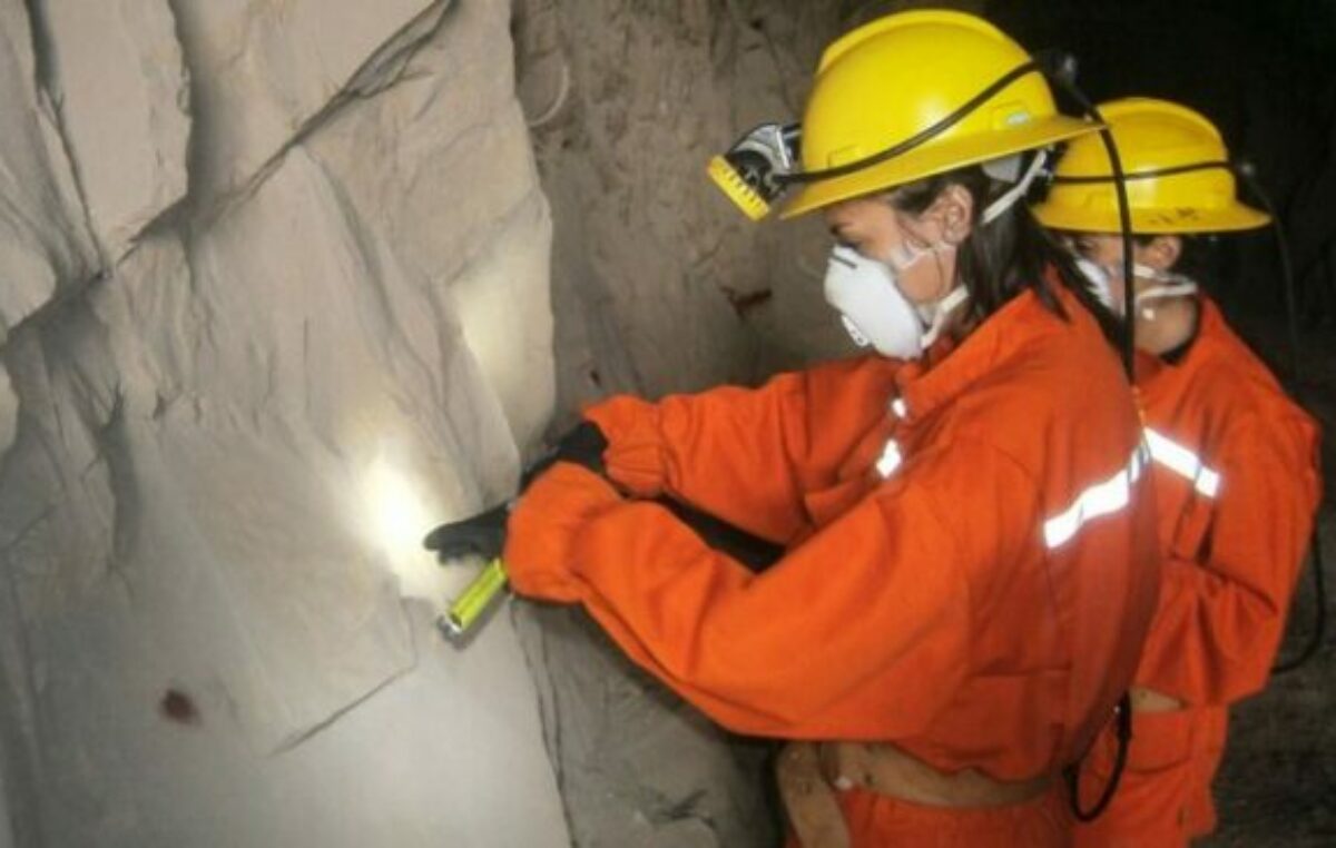 Crece el empleo femenino en la industria minera