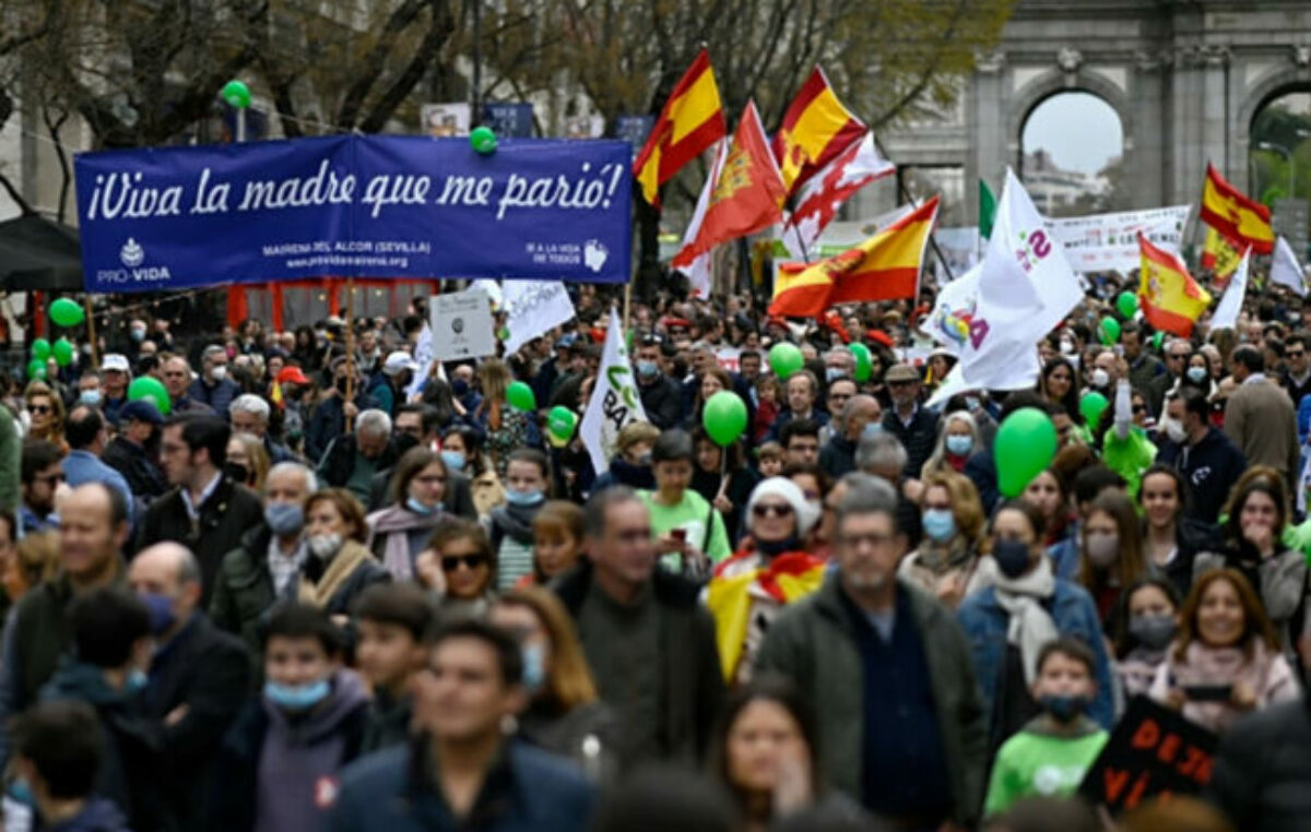 El mix de ultraderecha y moral católica