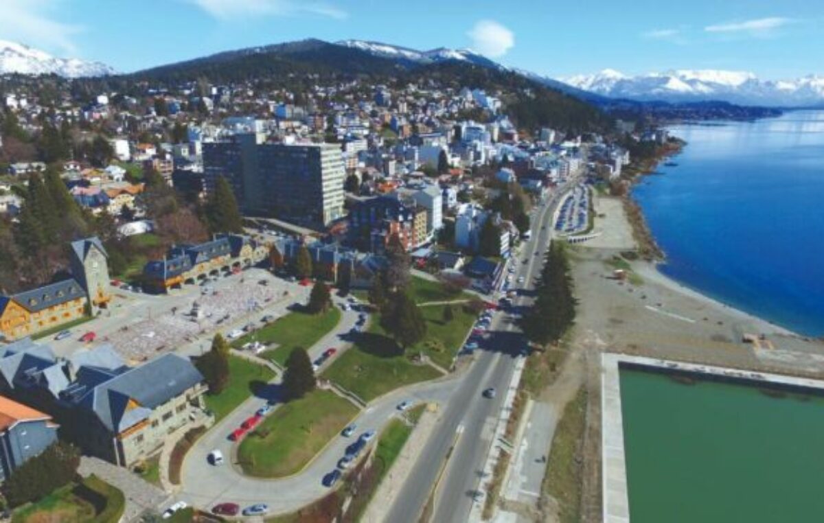 El Municipio de Bariloche quiere que los turistas chilenos paguen sus multas antes de volver a su país