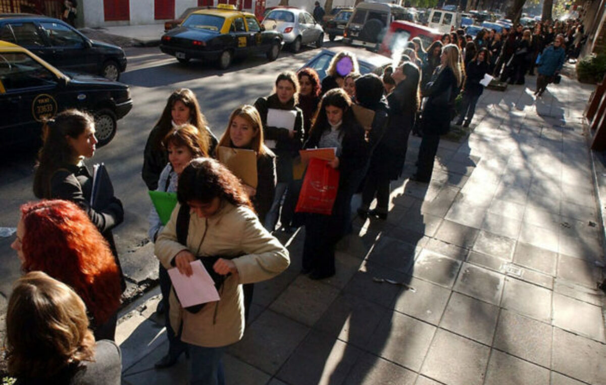 Las pretensiones salariales de trabajadores argentinos quedaron muy lejos de la evolución de la inflación