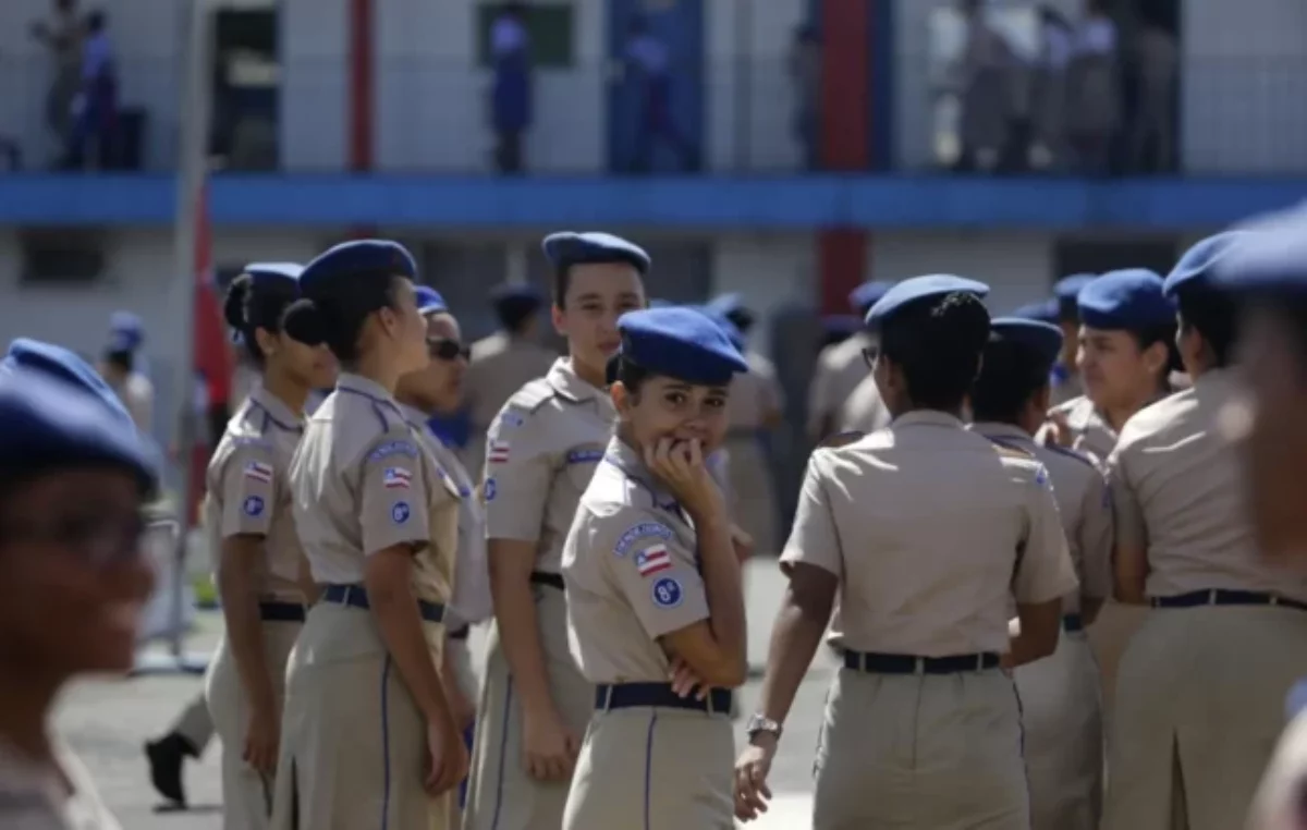 Brasil:  Lula da Silva eliminó las escuelas cívico-militares instauradas por Bolsonaro