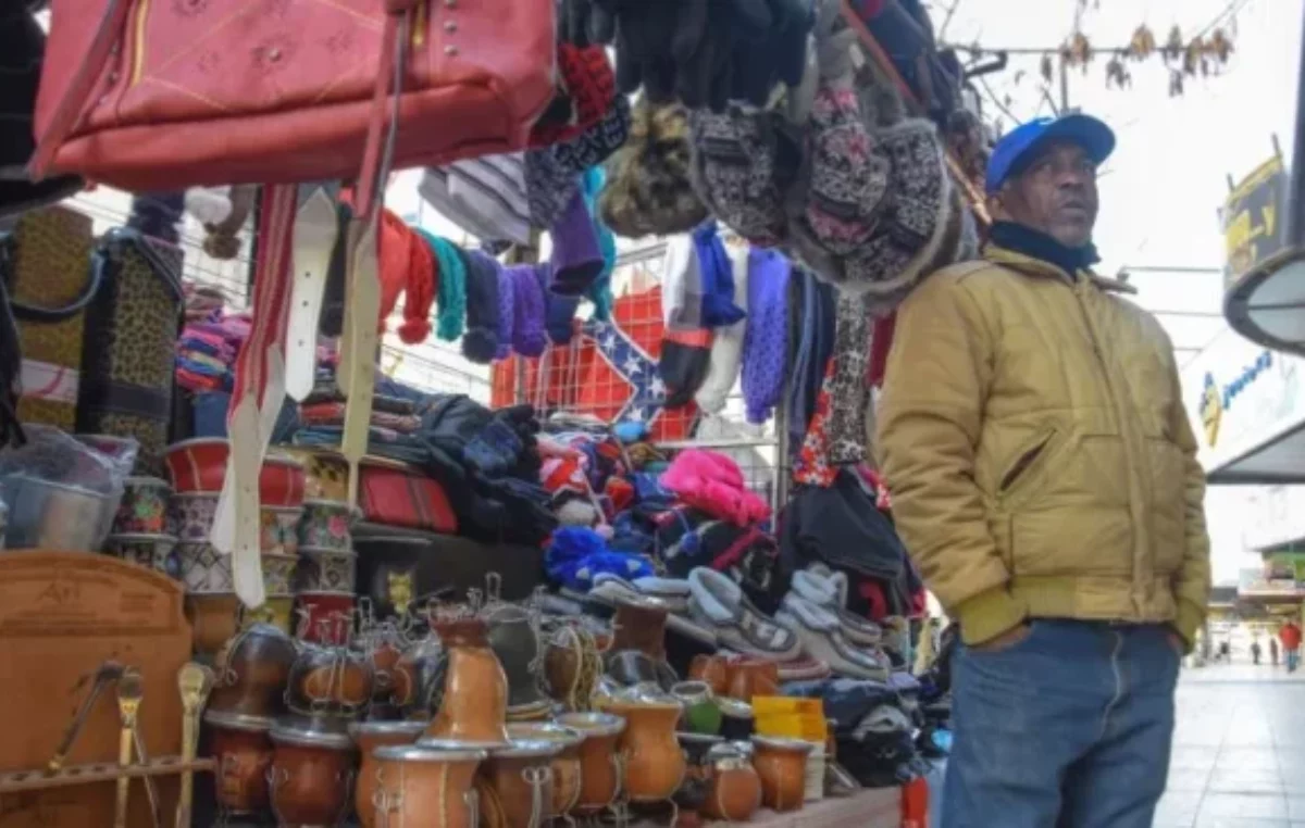 Para ACIPAN, la venta callejera pierde terreno en Neuquén