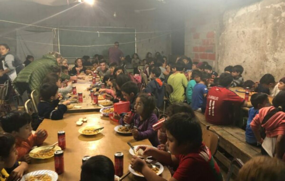 Les cuesta conseguir alimentos y hay listas de espera en comedores y merenderos de Córdoba