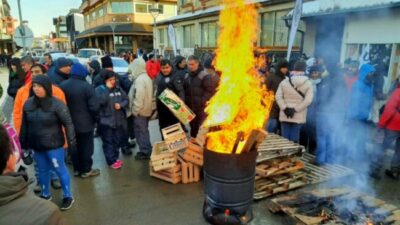 Ushuaia: rechazo a paritaria por decreto que no cubre la Canasta Familiar