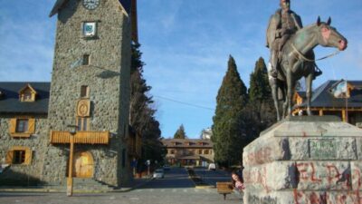 Una orden judicial prohíbe al Municipio de Bariloche cambiar de lugar el monumento a Julio A. Roca