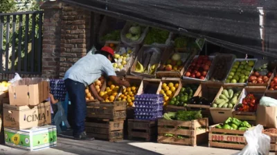 Los rosarinos consumen cada vez menos frutas y verduras