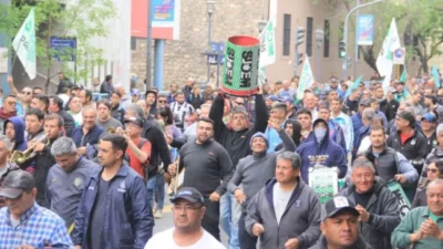 Trabajadores municipales de Córdoba convocaron a asambleas y se agudiza el conflicto