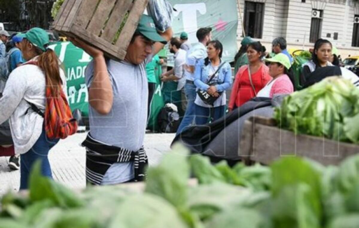 Con un «Mercadazo», lanzan el espacio «Federación por la Soberanía»