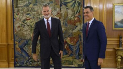 Sánchez recibió el encargo del Rey para formar Gobierno y le hizo un guiño a los catalanes