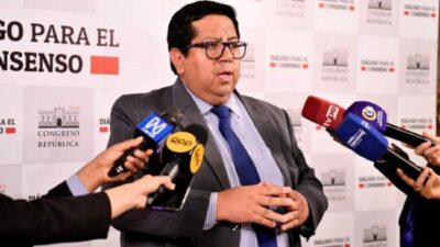 El ministro de Finanzas de Perú reconoció que el país está en recesión económica