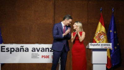 El PSOE y la coalición Sumar presentaron el acuerdo para un gobierno progresista