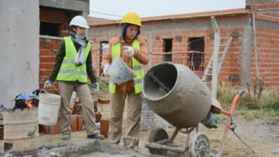 Crearon un programa  en Neuquén y Santa Cruz para reducir la brecha de género en el rubro de la construcción