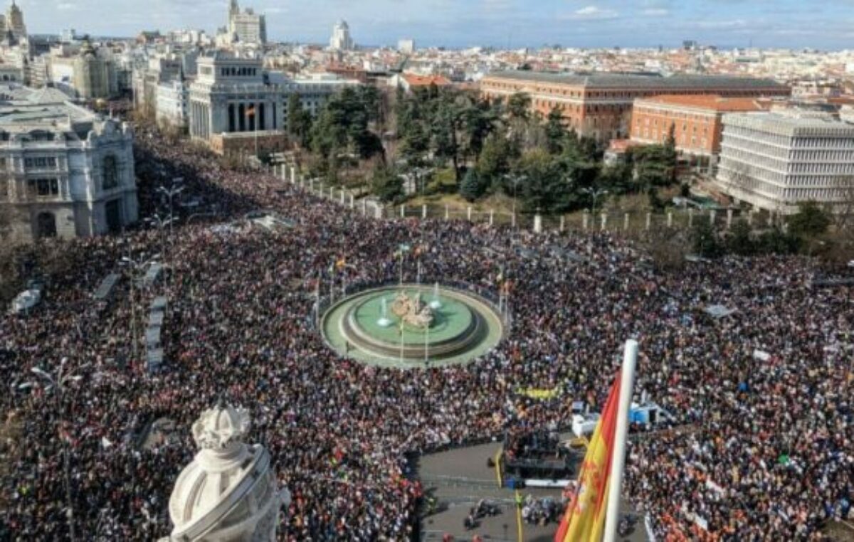 Récord: en España son 48,4 millones de personas gracias a los extranjeros nacionalizados