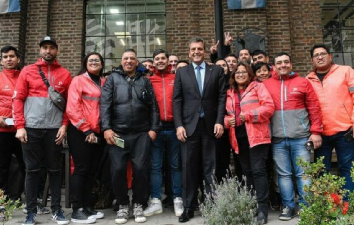 Delivery: entra en vigencia el seguro gratuito para trabajadores que impulsó Massa