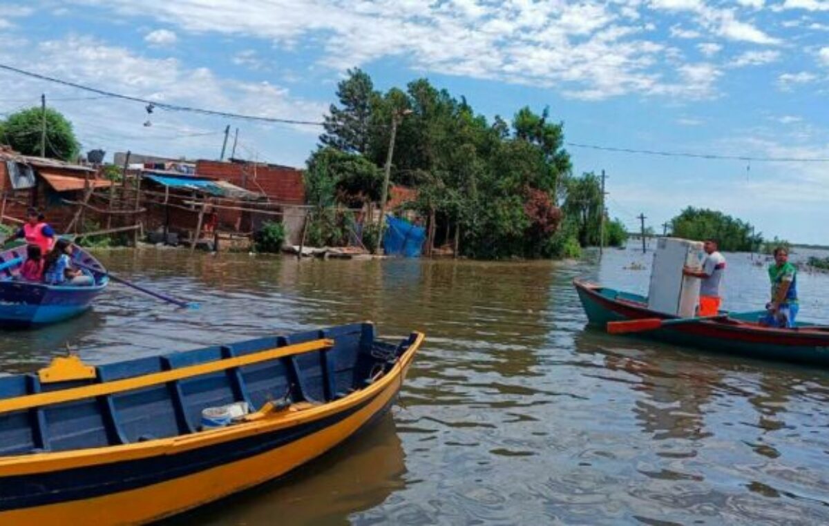 El agua sigue subiendo en Corrientes y se acerca a niveles preocupantes