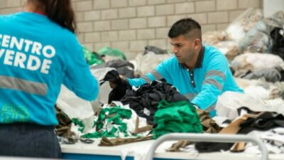 El centro de residuos textiles de Córdoba continúa con la colecta