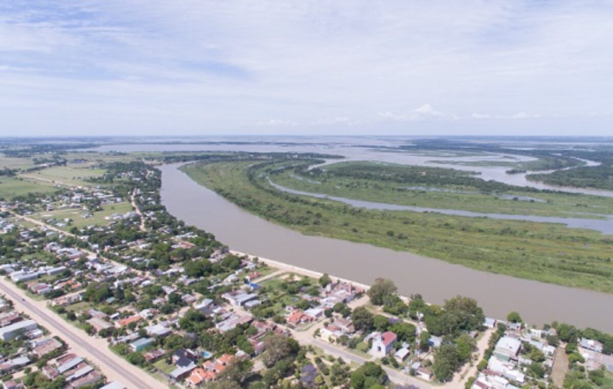 La crecida del río en Cayastá erosiona las barrancas y «50 casas están en riesgo»