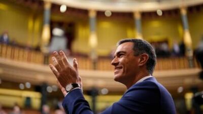 Pedro Sánchez fue reelegido como presidente de Gobierno en una España dividida