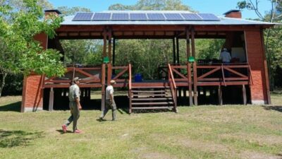 Instalan paneles solares en portales y campings de los Esteros del Iberá