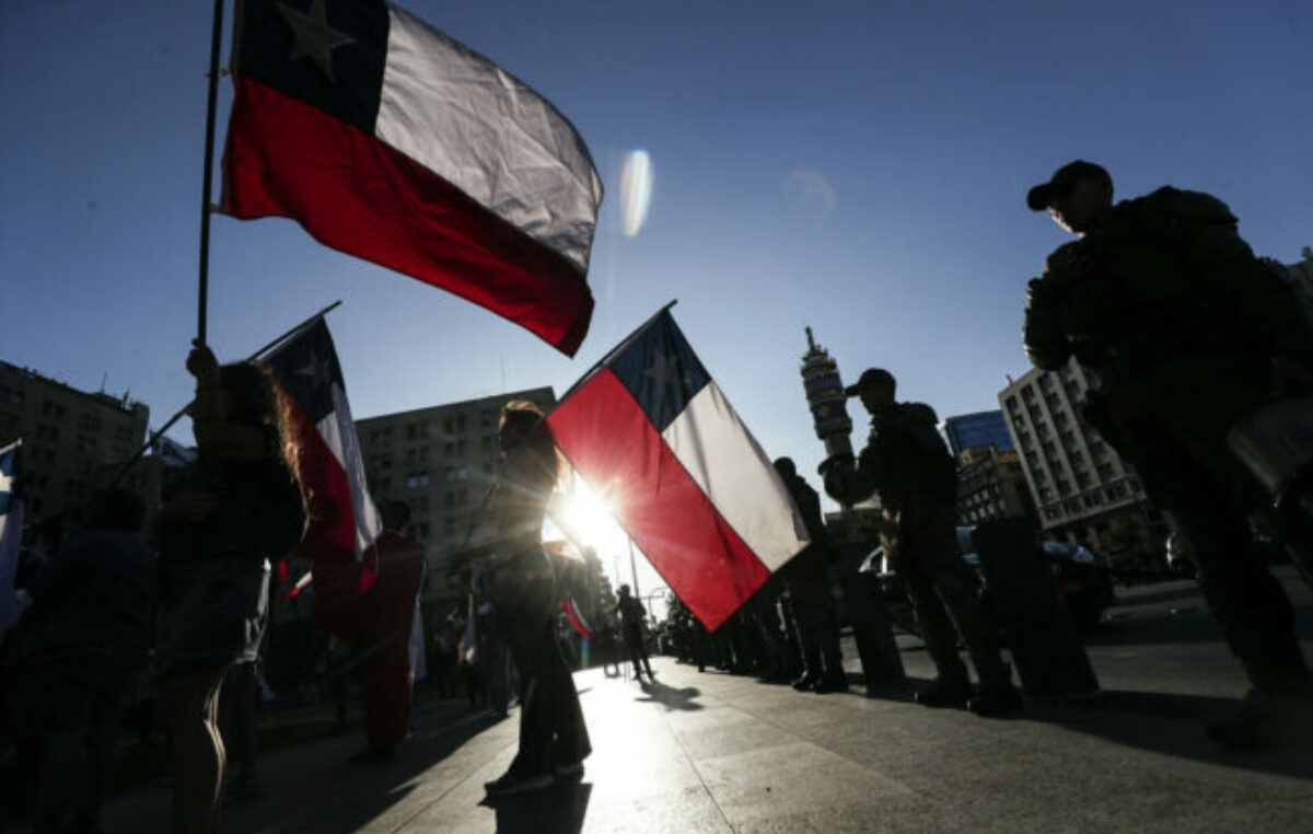 Chile: La derecha llora y la izquierda busca otra vía