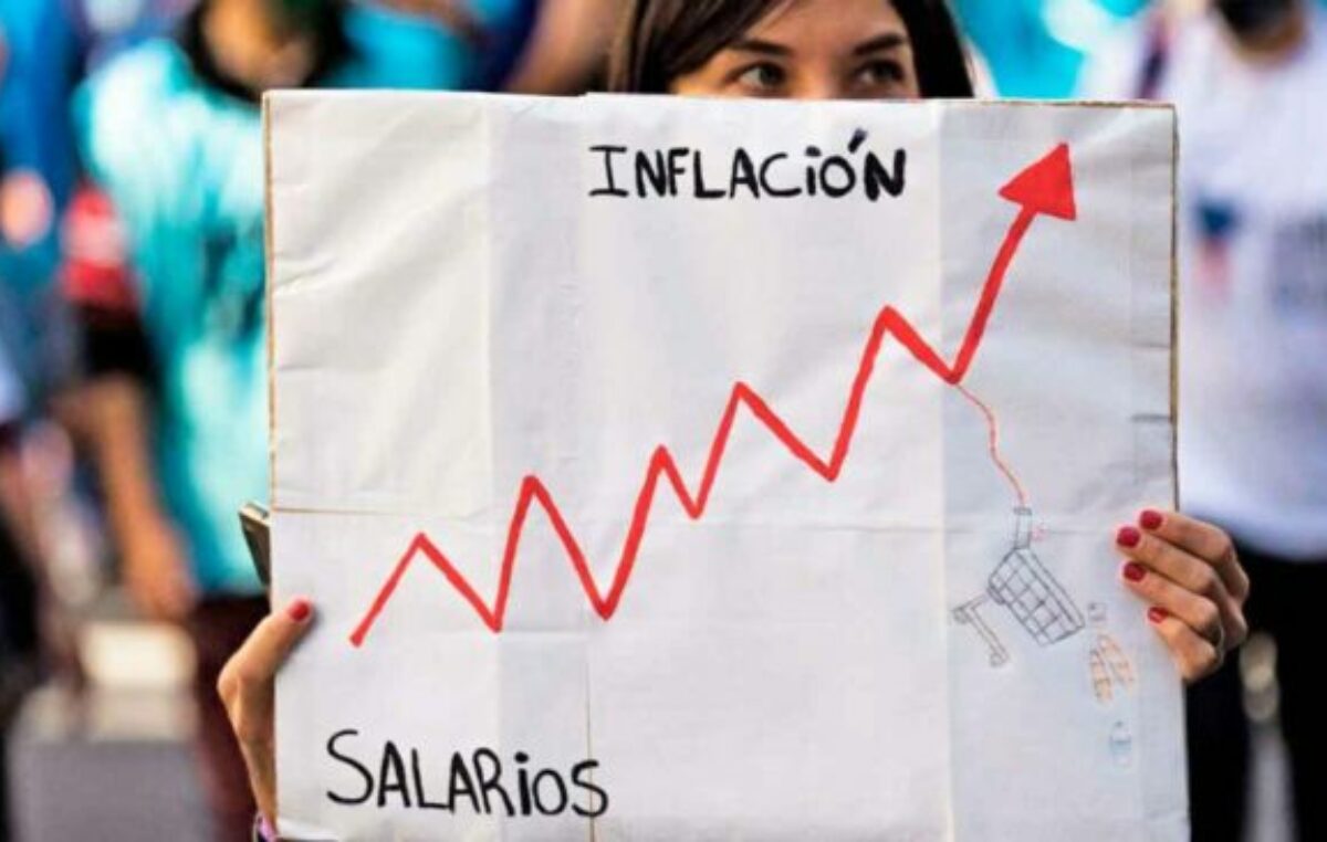 Inflación y retraso salarial en el primer mes de Milei