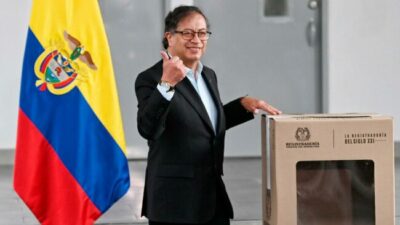 Petro propuso crear un nuevo partido de izquierda para las elecciones de 2026
