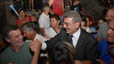 El intendente de Rivadavia marca la cancha y anunció aumentos para los trabajadores municipales
