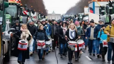 Por qué se están extendiendo las protestas de agricultores por Europa