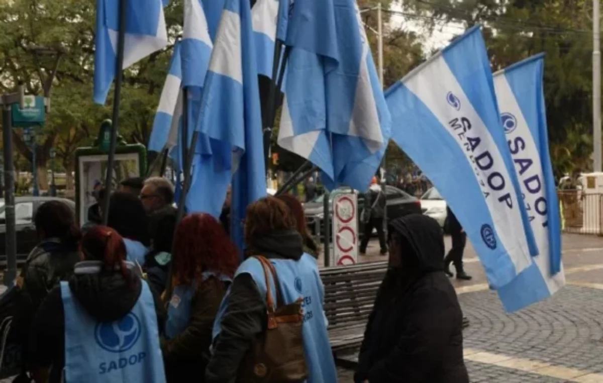 Preocupación por despidos masivos de docentes en escuelas privadas de Mendoza