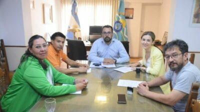 Los sindicatos municipales de Esquel firmaron un aumento de 33% para los primeros tres meses