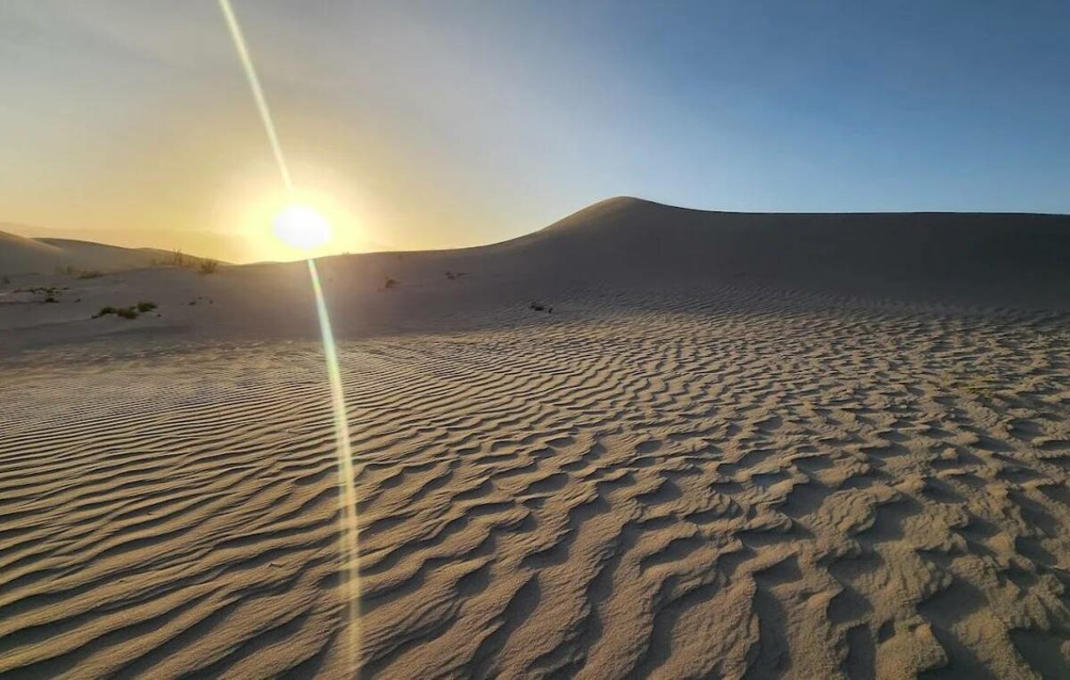 Cuál es y cómo llegar al pintoresco mar de dunas que tiene la Argentina