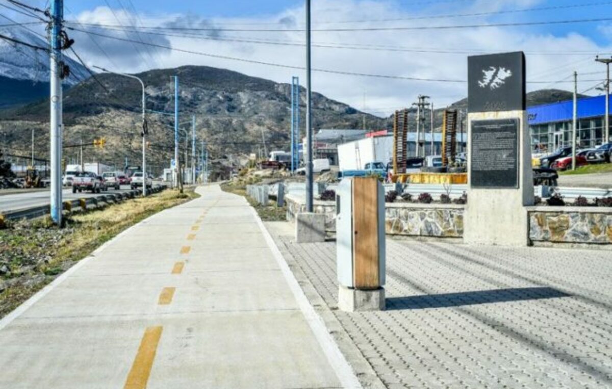La Municipalidad de Ushuaia inaugura la bicisenda ‘Pensar Malvinas’