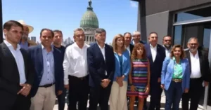 Confirman cumbre de intendentes del interior en Rosario: se abroquelan para negociar con Milei