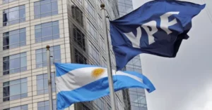 YPF subió los sueldos de sus directores un 40% por arriba de la inflación: ganarán $70 millones por mes