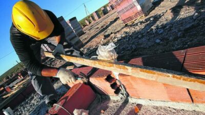 UOCRA: «Siete obreros por día se quedan sin trabajo en Comodoro Rivadavia»