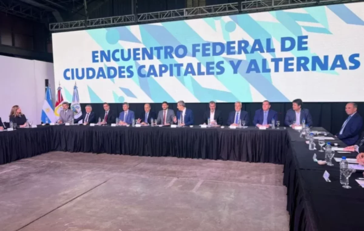 Intendentes quieren participar del impuesto a las naftas