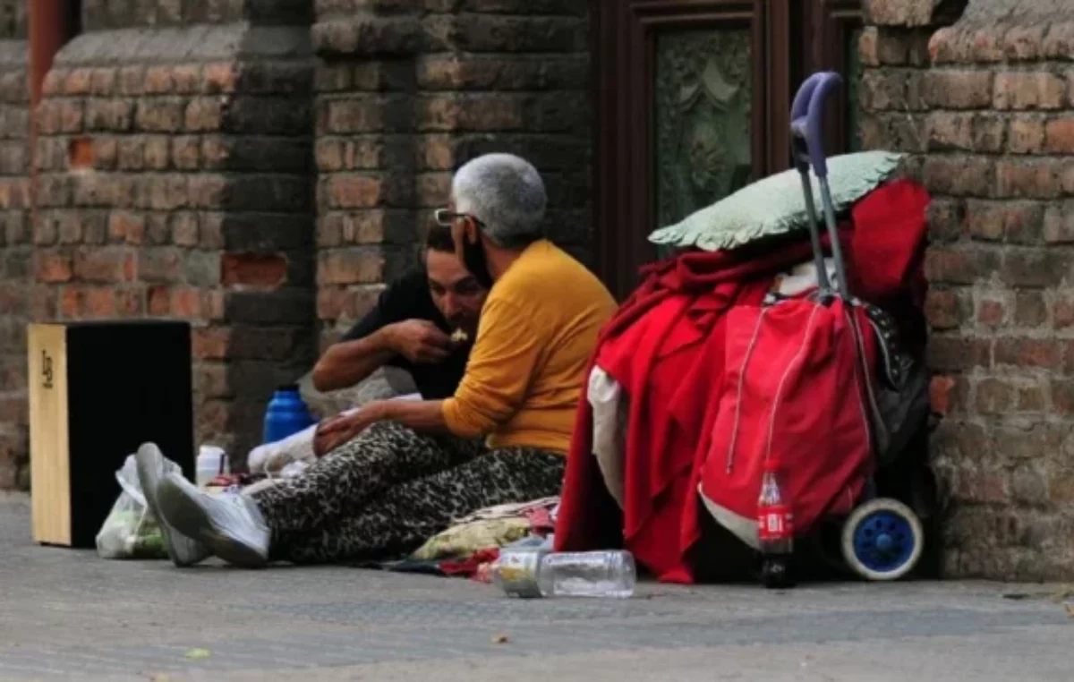 Vivir en la calle: cuántas personas asisten por semana en Mendoza y cómo es el proceso de contención