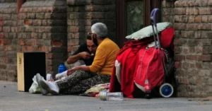 Vivir en la calle: cuántas personas asisten por semana en Mendoza y cómo es el proceso de contención