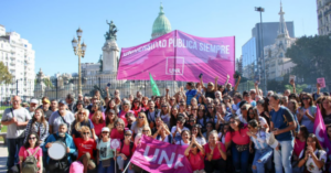 Universidades convocaron a una nueva protesta el miércoles 22 y en Rosario será marcha de antorchas