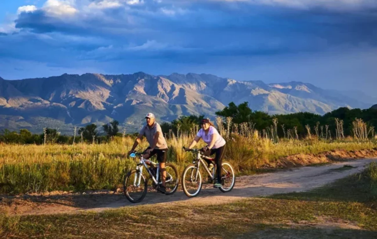 Llegó el Mes del Cicloturismo: tres destinos para recorrer Córdoba pedaleando