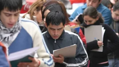 Por la crisis, se achicó el mercado de trabajo en el Gran Rosario en el primer trimestre de 2024