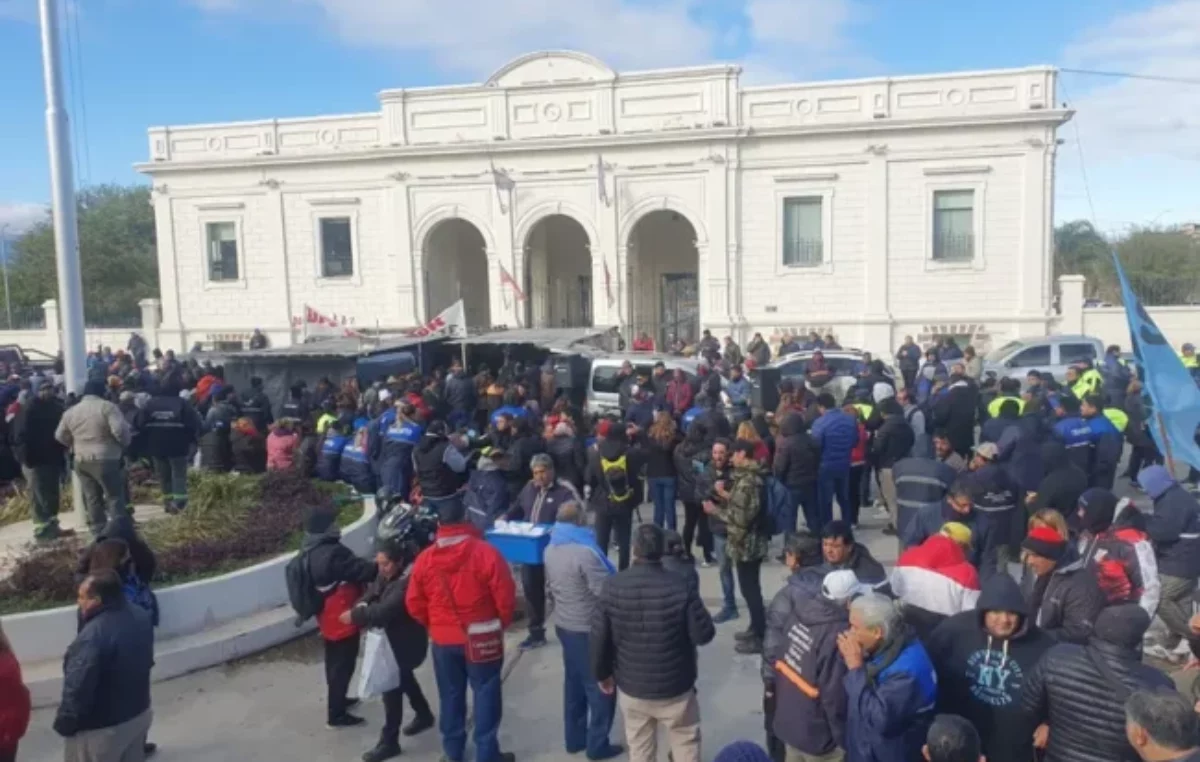 Catamarca: Tras seis semanas, el SOEM levantó el paro