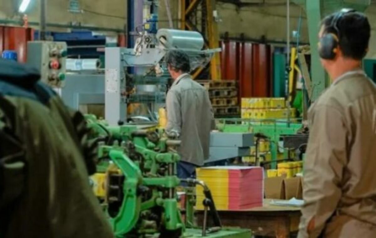 Relevamiento en Córdoba: una de cada cuatro industrias ya decidió despedir personal