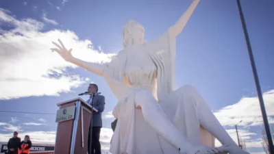 Cutral Co festejó la declaración como capital provincial de los monumentos