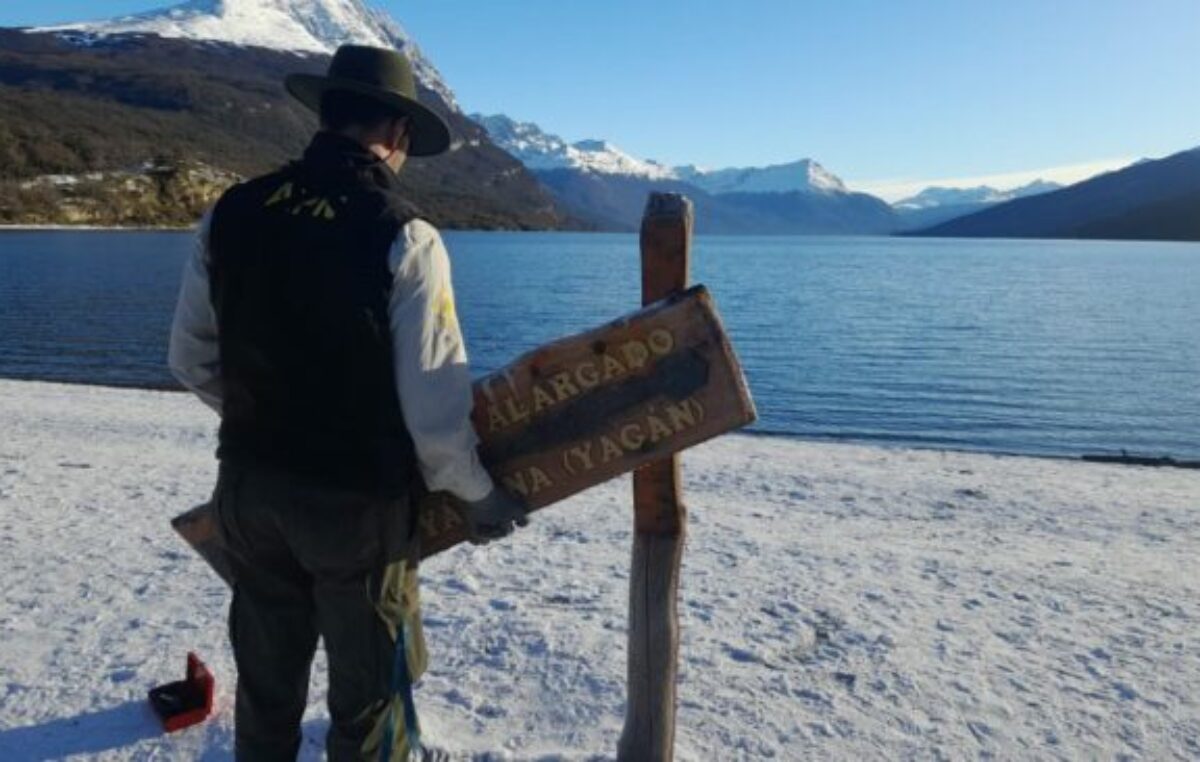 Batalla cultural: el Gobierno renombró como Lago Roca al Lago Acigami ubicado en Tierra del Fuego